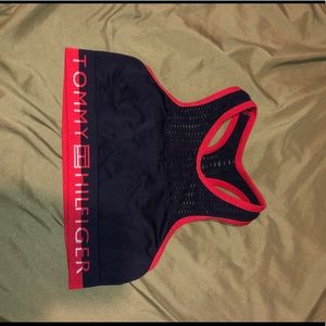 Sports bra/shirt